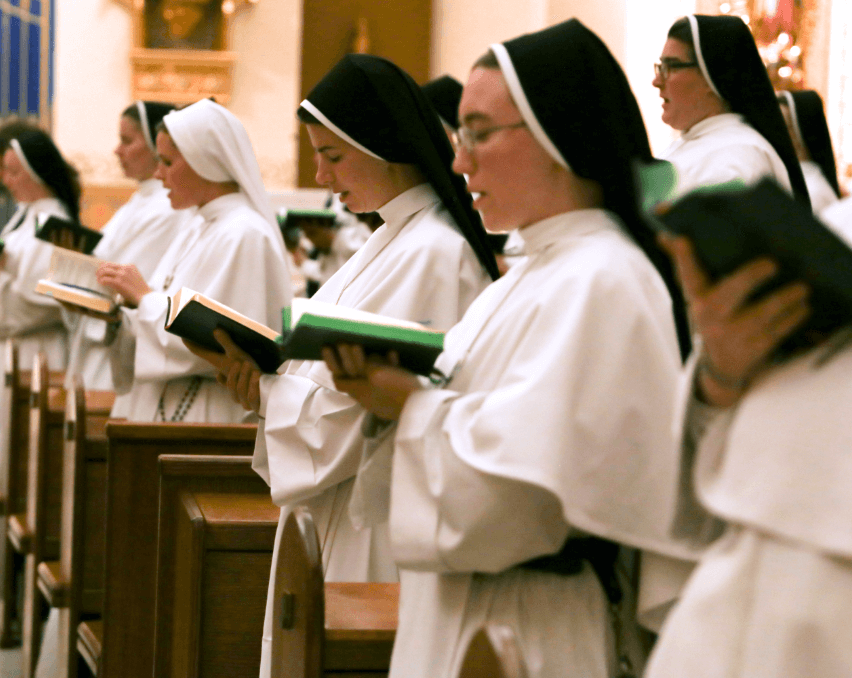 dominican sisters catholic religious vocations women prayer faith Story Section2