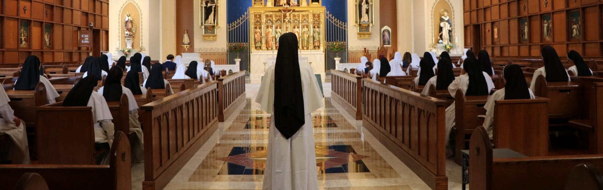 dominican sisters catholic religious vocations women prayer faith Mater Eucharistiae Chapel