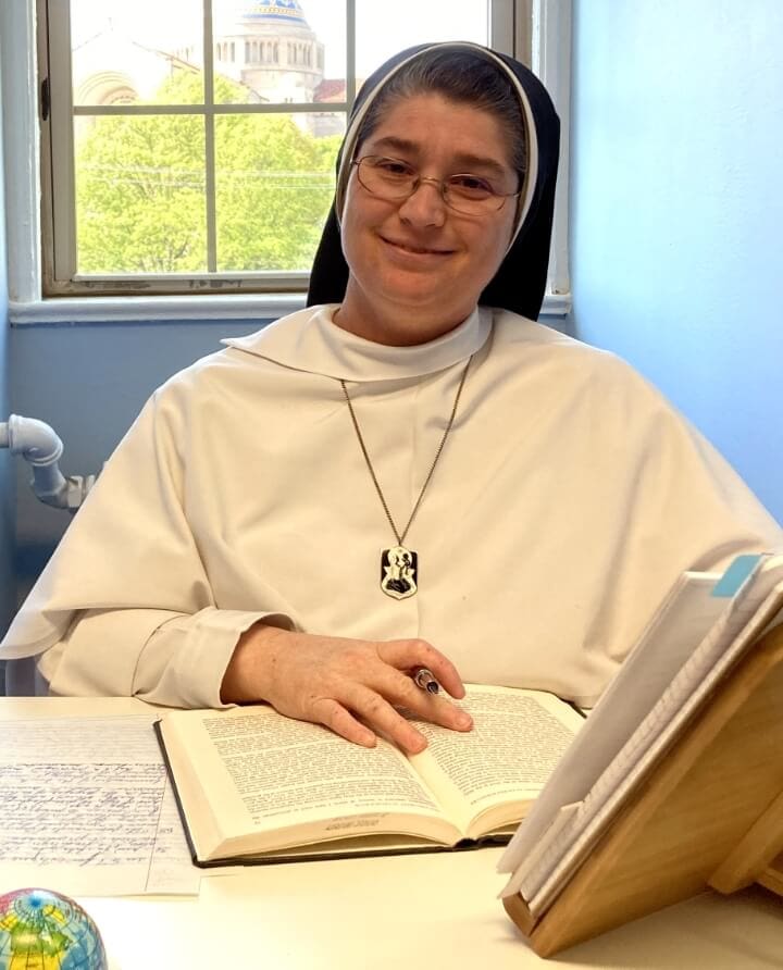 dominican sisters catholic religious vocations women prayer faith Stories Testimonial1
