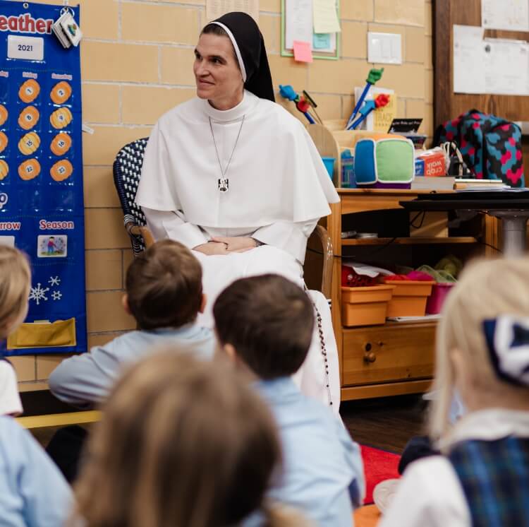 dominican sisters catholic religious vocations women prayer faith education Hero Moblie