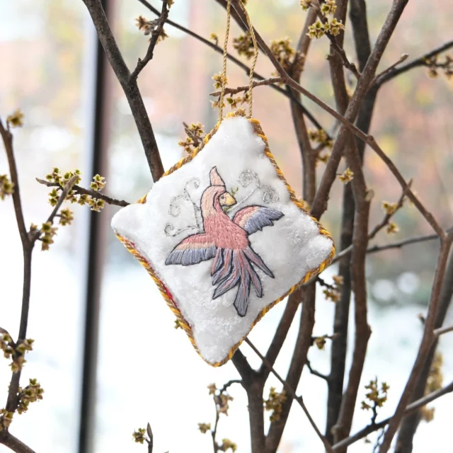 Today's Jesse Tree ornament is a bird, indicating hope and restoration after the great flood (Genesis 7-8). The flood prefigures Baptism, when our sins are washed away, and we become a new creation in right relationship with God.

#catholic #catholicchurch #catholiclife #catholicism #vocations #religious #religiouslife #religioussisters #DSMME #DominicanSistersofMaryMotheroftheEucharist